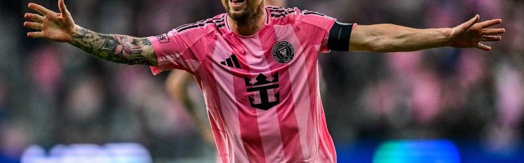 29/903，奥莱报：梅西生涯29次头球破门，在巴黎无头球