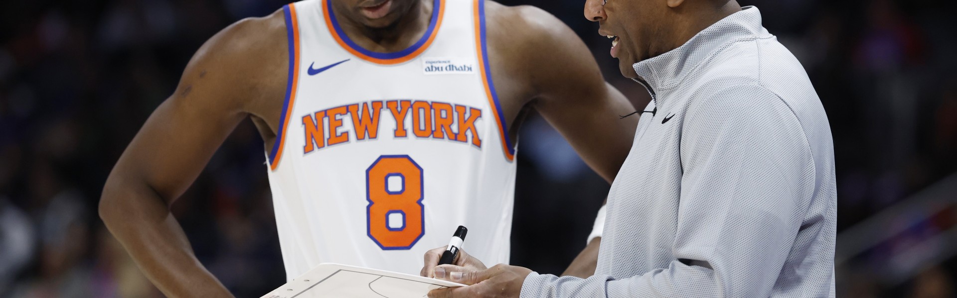 扑克游戏-迈克·布朗：我对我们的开局 以及整场大部分时间的表现都不满意